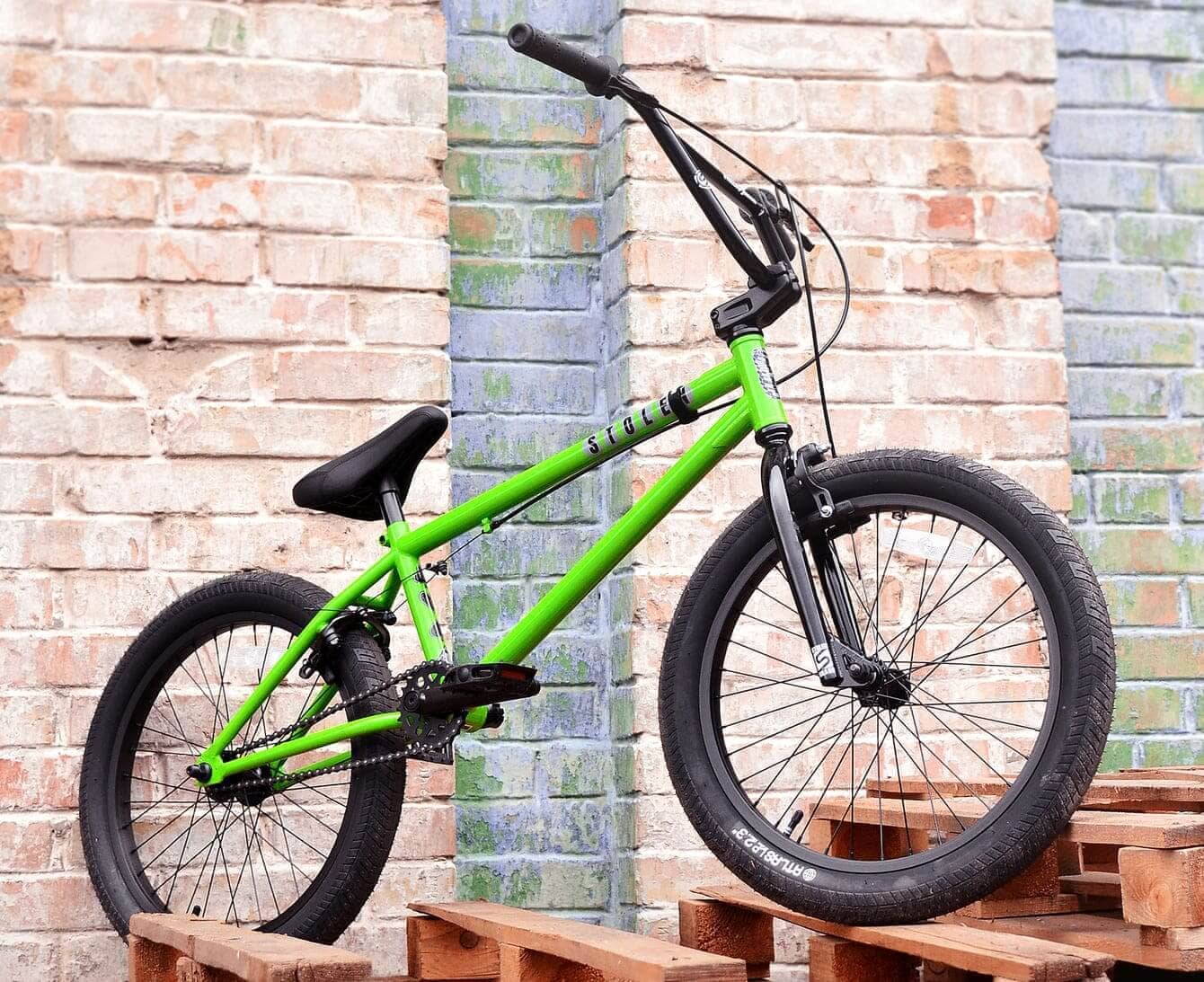 салатовий bmx